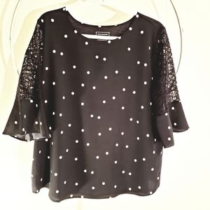 Van Heusen top black & white polk a dot shirt